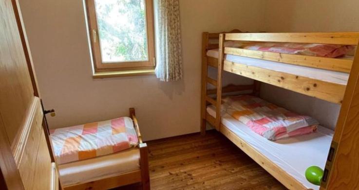 1 Apartment *